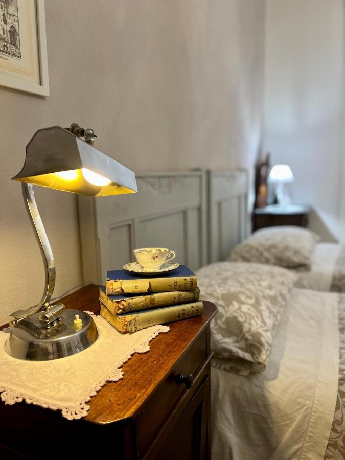 Giulia Apartment And Room Bologna Esterno foto